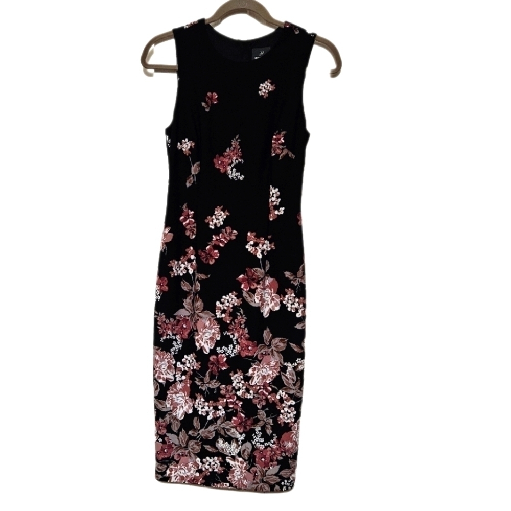 Adrianna Papell Sleeveless Floral Dress Size 4